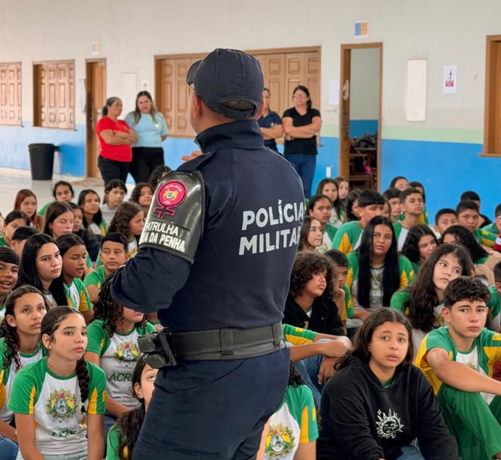PM realiza nova etapa da operação “Escola Segura” em Sena Madureira