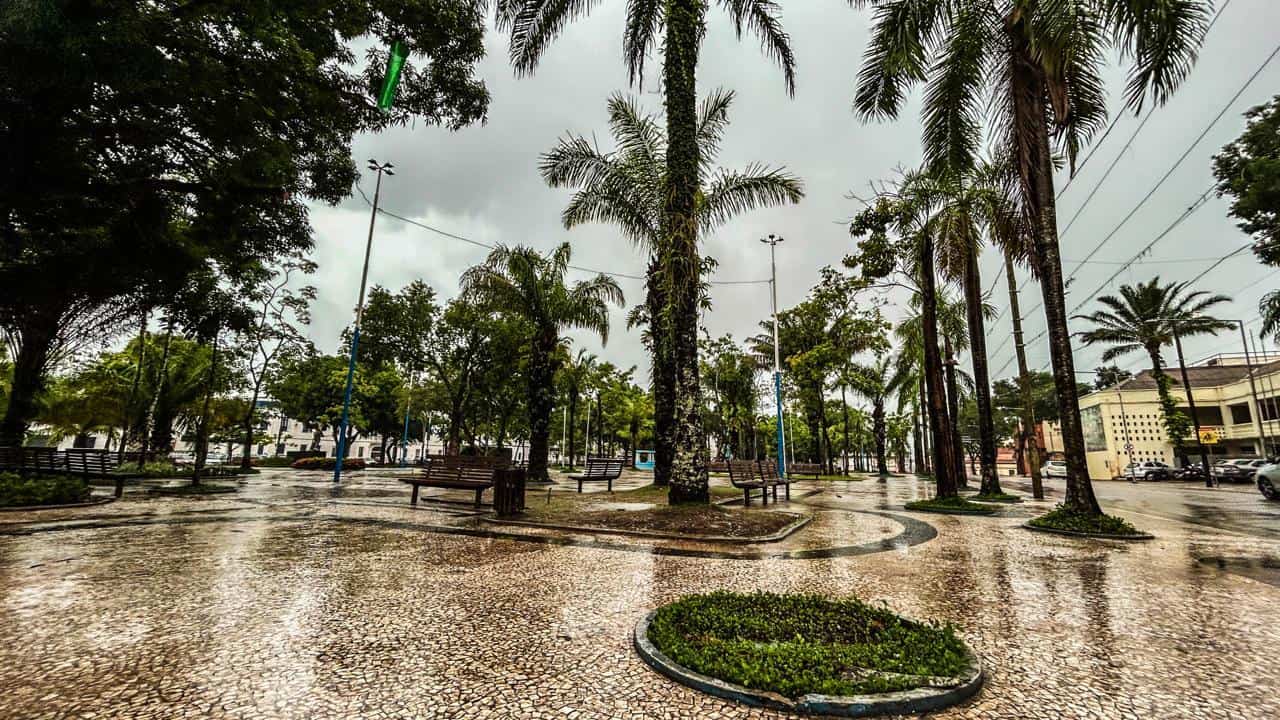 Quinta-feira marca despedida do verão com calor e chuvas rápidas no Acre