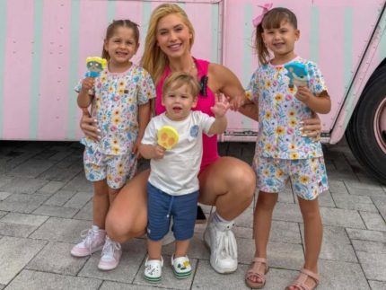 virginia-mostra-presentes-de-vini-jr.-para-os-filhos:-“agora-tenis-pra-ir-pra-escola-tem-demais”