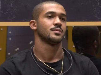 denuncia-de-homofobia:-equipe-de-matheus-garante-que-ex-bbb-nao-recebeu-notificacao