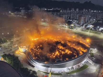 incendio-destroi-teto-do-velodromo-dos-jogos-do-rio-de-2016