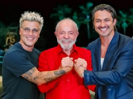 filme-sobre-o-sus-emociona-em-sessao-com-lula,-bruno-gagliasso-e-romulo-estrela