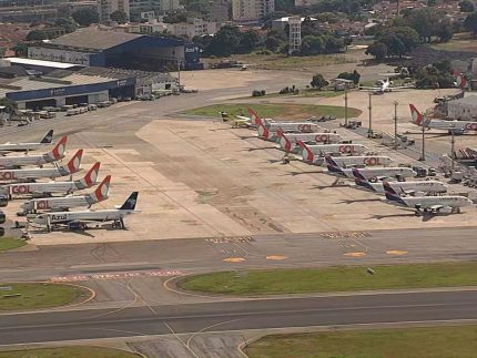voos-suspensos!-aeroportos-de-sp-enfrentam-pane-no-controle-aereo