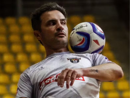 falcao,-ferrao-e-ricardinho-simbolizam-migracao-do-futsal-para-a-kings-league