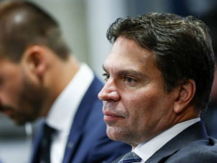 foragido,-ex-deputado-federal-ramagem-e-preso-por-agentes-do-ice-nos-eua