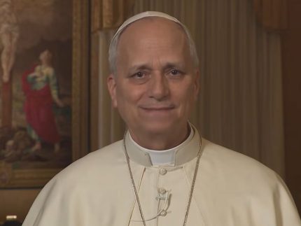 homens-bomba-atacam-arredores-da-capital-da-argelia-durante-visita-do-papa