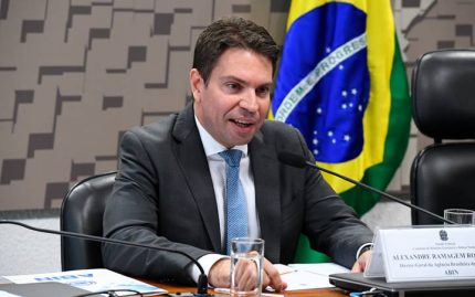 veja-foto-do-ex-deputado-alexandre-ramagem-em-ficha-policial-apos-prisao-nos-eua