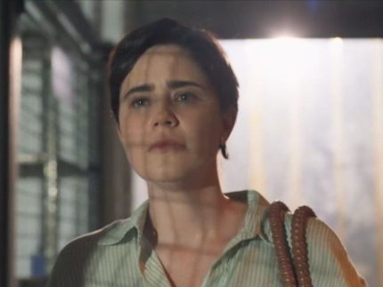 samira-dribla-a-policia,-muda-o-visual-e-reaparece-no-brasil-em-“tres-gracas”