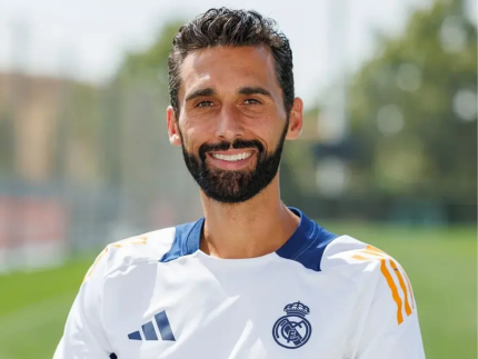 real-madrid-prepara-“barca”-apos-eliminacao-da-champions.-saiba-quem-deve-sair