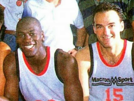mesmo-sem-jogar-na-nba,-oscar-schmidt-enfrentou-michael-jordan-duas-vezes.-relembre!