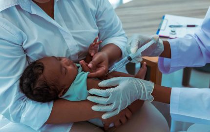 ministerio-da-saude-decide-nao-incluir-vacina-contra-meningite-b-no-sus.-entenda!