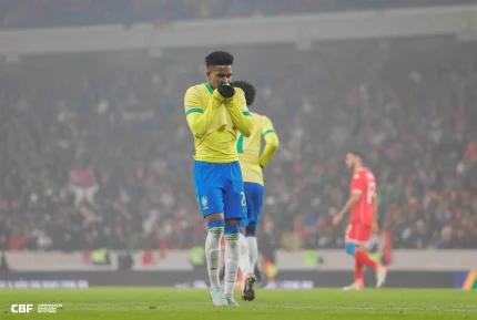 nova-lesao:-site-diz-que-estevao-esta-praticamente-fora-da-copa-da-mundo