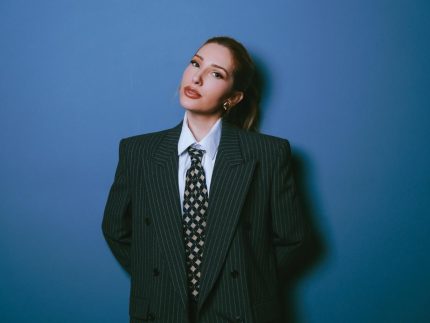 nova-fase!-campea-do-“bbb23”,-amanda-meirelles-estreia-programa-na-record-news