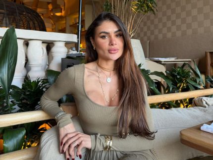 ex-bailarina-do-faustao,-natacha-horana-reage-a-assalto-e-tem-o-carro-atingido