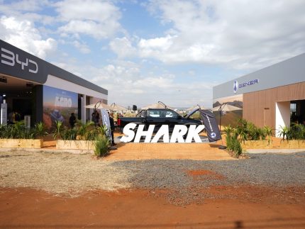 byd-leva-inovacao-ao-agro-e-apresenta-estande-inedito-da-denza-na-agrishow
