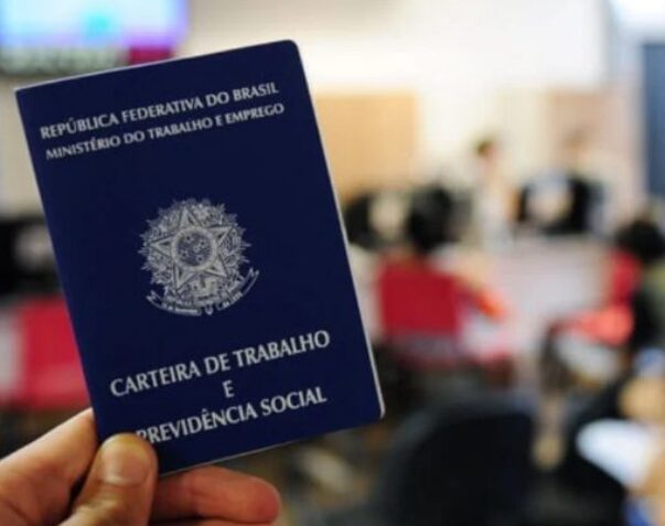 Acre lidera crescimento de empregos com carteira assinada no Brasil em março de 2026.