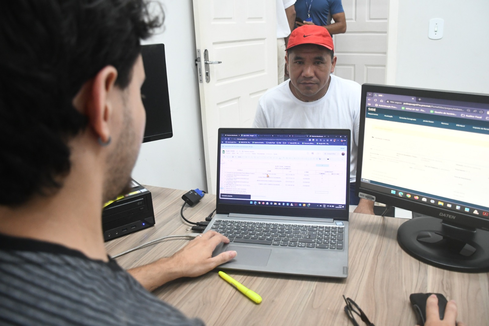 Mutirão leva documentos a indígenas e atende mais de 140 no Acre
