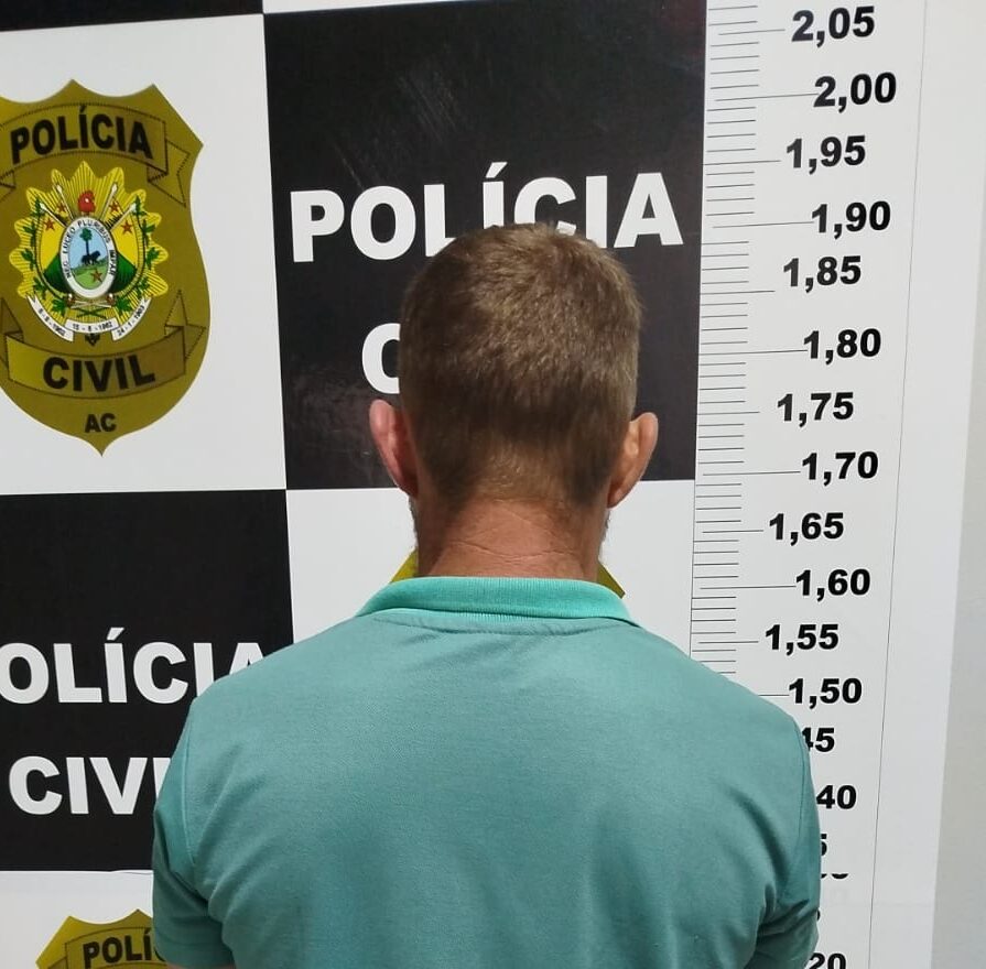 Ação rápida da polícia resulta em prisão e apreensão de armas em Manoel Urbano