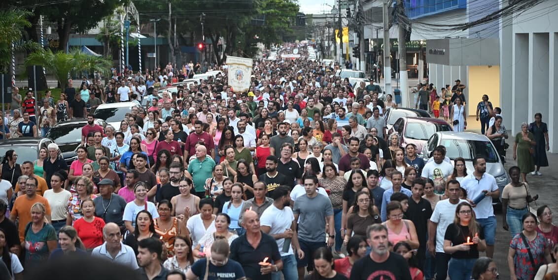 Procissão do Cristo Morto reúne milhares em Rio Branco