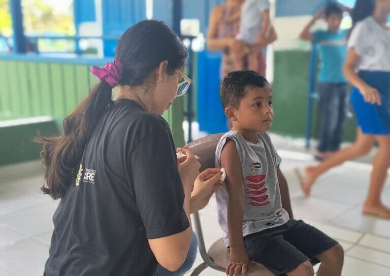 Sesacre faz alerta para reforço da vacina contra covid-19 diante de risco de aumento de casos no Acre