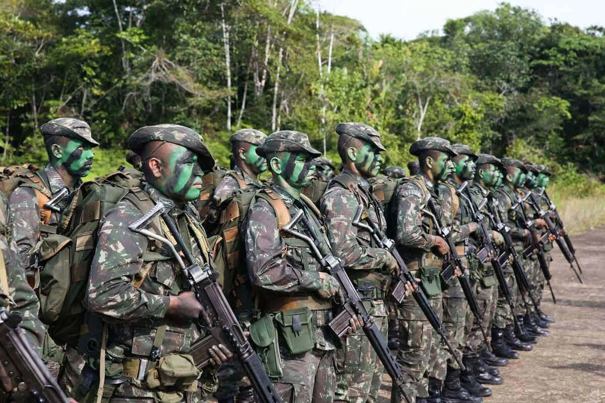 STF admite reforço militar e possibilidade de GLO no Acre contra avanço de facções
