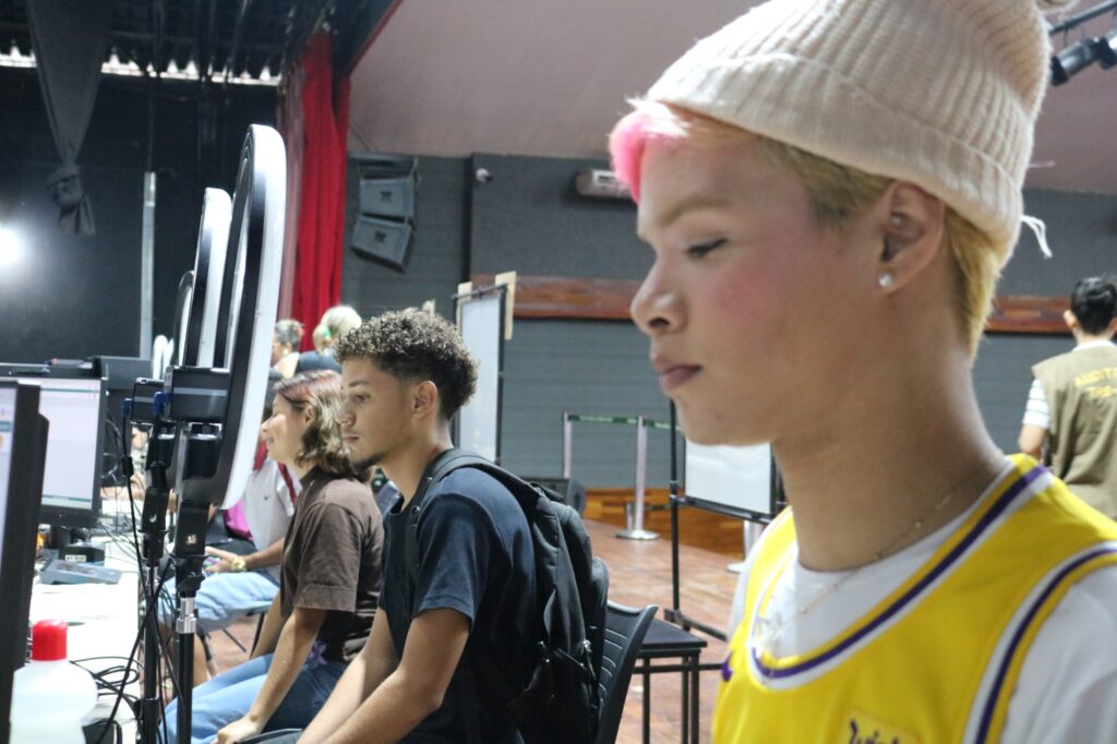 Mutirão do TRE-AC registra filas e alta procura por título de eleitor a uma semana do prazo final.