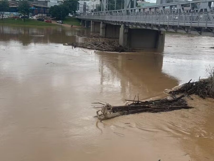 Com vazante do Rio Acre, abrigos são desmobilizados na capital