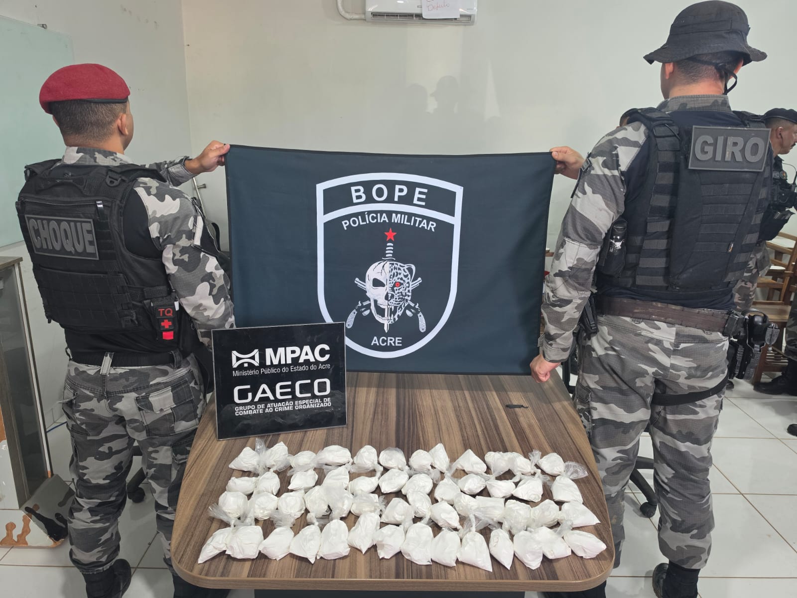 Operação apreende quase 3 kg de cocaína divididos em 52 pacotes durante ação policial no Acre