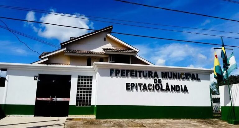 Tribunal de Contas do Acre identificou falhas em pregão realizado pela Prefeitura de Epitaciolândia e aplicou multas ao ex-prefeito e ao pregoeiro.