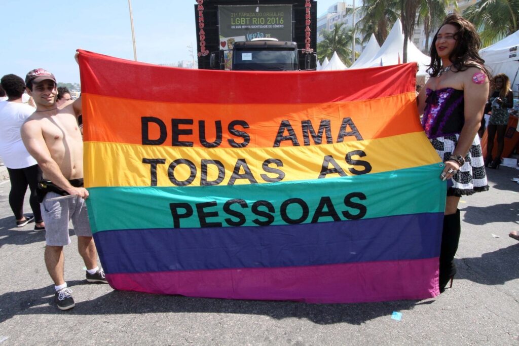 Dia Internacional contra a LGBTfobia reforça luta por direitos e respeito.