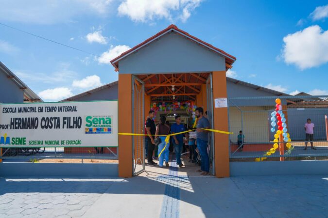 Escola tempo integral Sena Madureira Hermano Filho alunos