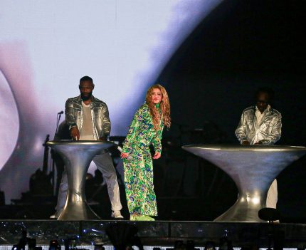 historico!-show-de-shakira-reune-2-milhoes-de-pessoas-no-rio-de-janeiro