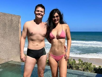 saiba-quem-e-a-sertaneja-que-fez-ex-de-matheus-receber-alertas