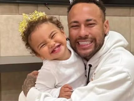 “nao-pode,-moco!”:-mavie-da-bronca-em-adversario-que-fez-falta-em-neymar