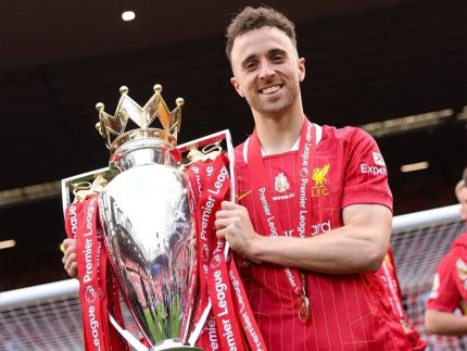 liverpool-inaugura-memorial-permanente-para-diogo-jota-e-irmao-em-anfield