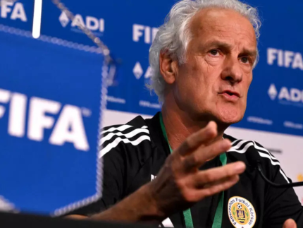 treinador-de-curacao-pede-demissao-a-um-mes-da-copa-do-mundo-apos-crise-interna