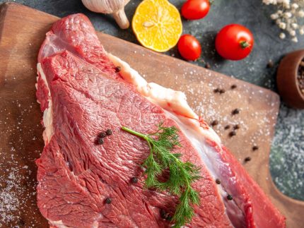 uniao-europeia-proibe-importacao-de-carnes,-ovos-e-animais-do-brasil