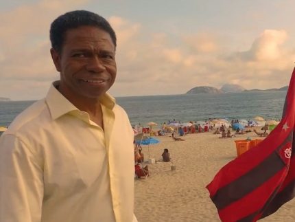 paulinho-da-costa-e-o-1o-brasileiro-a-ganhar-estrela-na-calcada-da-fama
