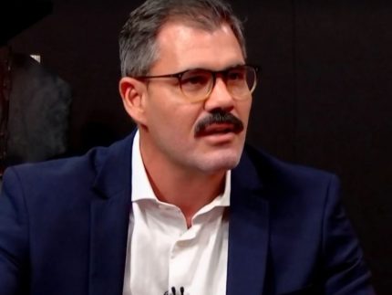 alvo-de-criticas,-juliano-cazarre-detalha-curso-para-homens-e-gera-debate