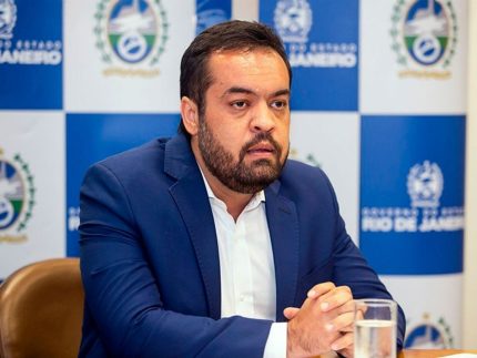 pf-faz-operacao-contra-ex-governador-do-rio,-claudio-castro,-e-mira-esquema-bilionario