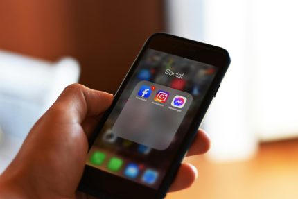 empresa-dona-do-instagram-e-outras-redes-amplia-investimentos-em-ia-e-demite-8-mil-pessoas
