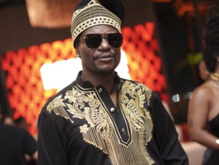bukassa-kabengele-vive-fase-especial-com-trabalhos-simultaneos-na-globo,-hbo-max-e-netflix