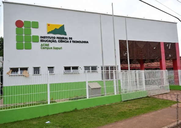 Fachada do Campus Xapuri do Ifac, que abriu processo seletivo para contratação de professores substitutos no Acre.