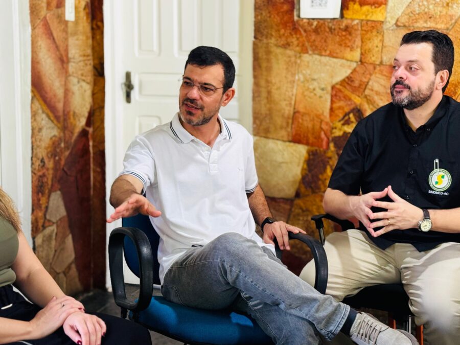”Não existe solução para a saúde sem ouvir quem está na linha de frente”, diz Thor Dantas em reunião com o Sindmed