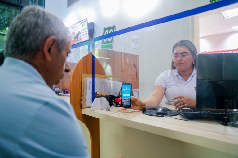 Acreprevidência durante alerta sobre golpes aplicados contra aposentados e pensionistas.