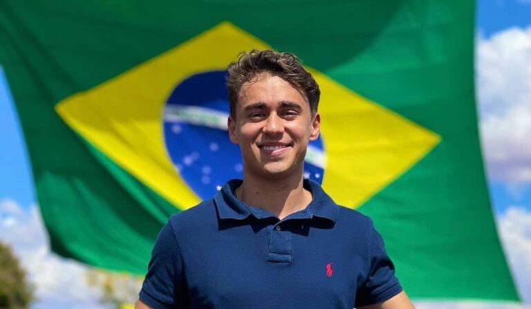 Auditório do Teatro dos Náuas em Cruzeiro do Sul onde ocorreria evento político cancelado.