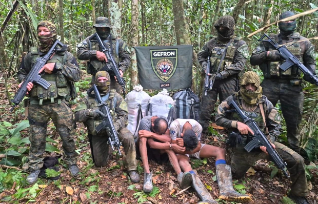 Operação na fronteira entre Brasil e Peru apreende 70 kg de drogas no Acre