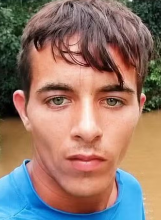 Homem morto por filmar mulher no banho