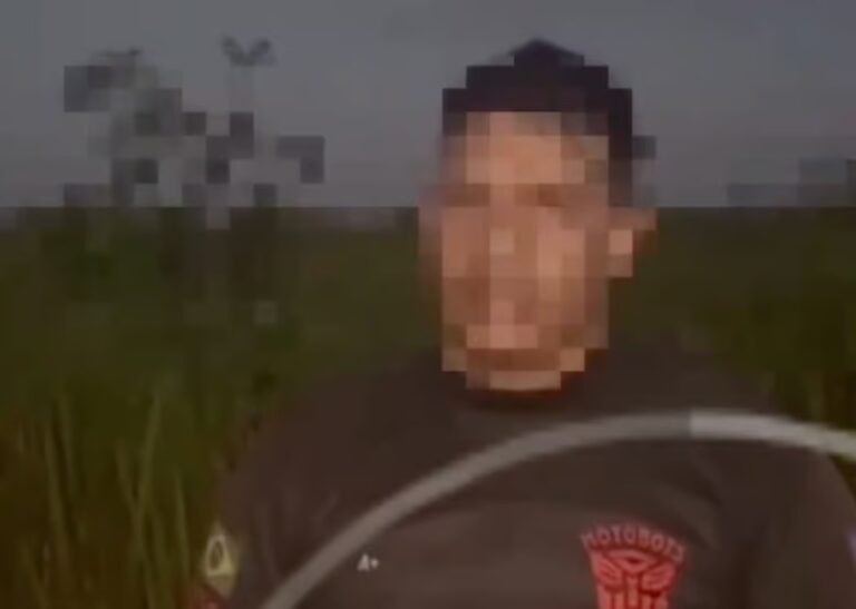 Homem grava vídeo antes de ser executado