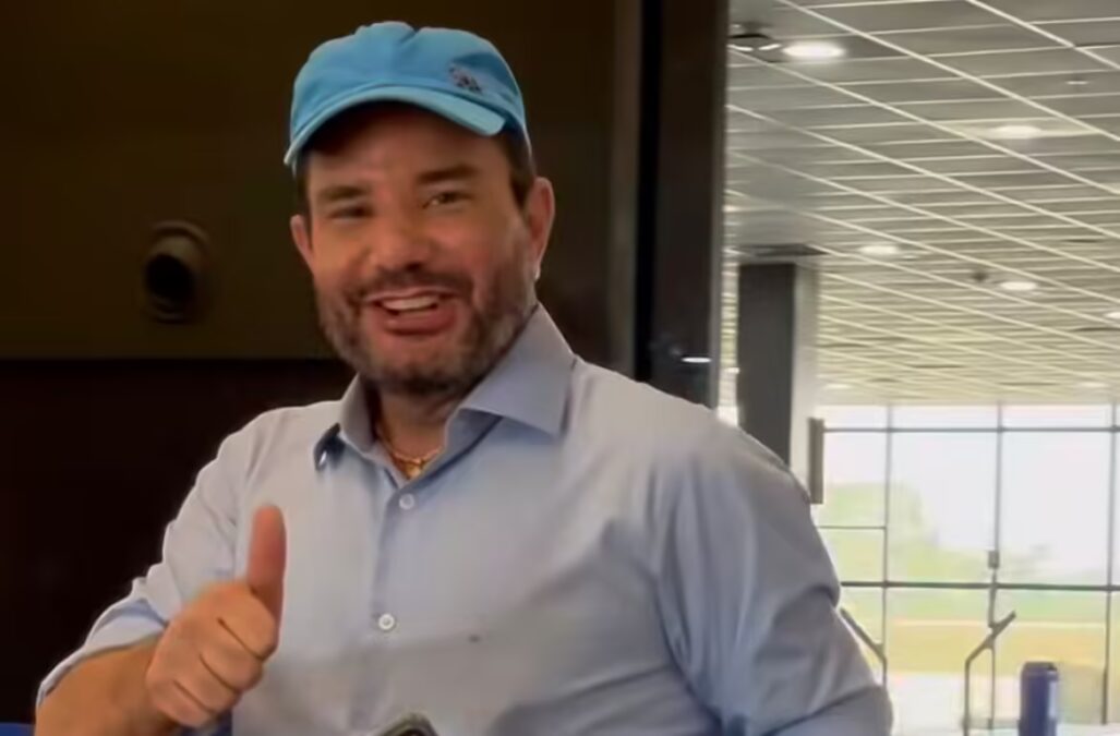 Gladson Cameli retorna ao Acre e anuncia continuidade das atividades políticas